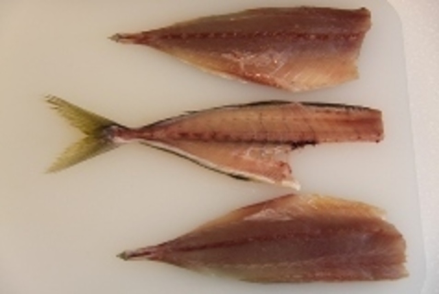 写真入りでわかりやすい 鯵の三枚おろしの方法 東京ガス ウチコト