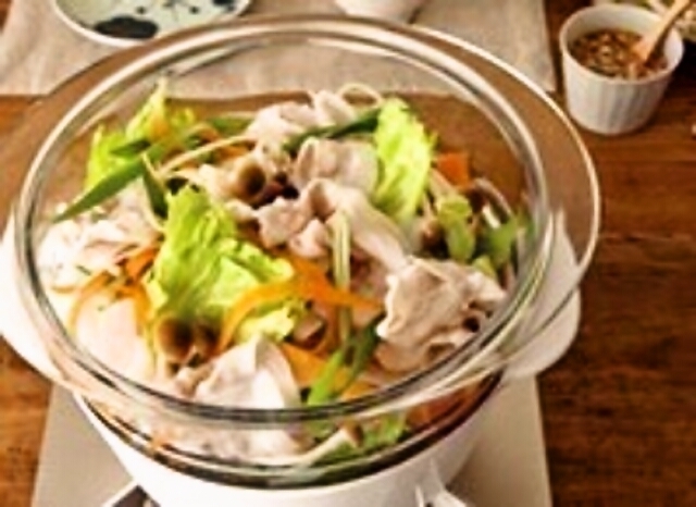 手軽に蒸し料理 せいろに代わるモダンな 蒸し器 鍋 をご紹介 東京ガス ウチコト