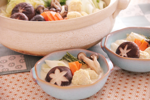 レシピ 鶏団子とやさしい味わい 肉団子の豆乳鍋 東京ガス ウチコト