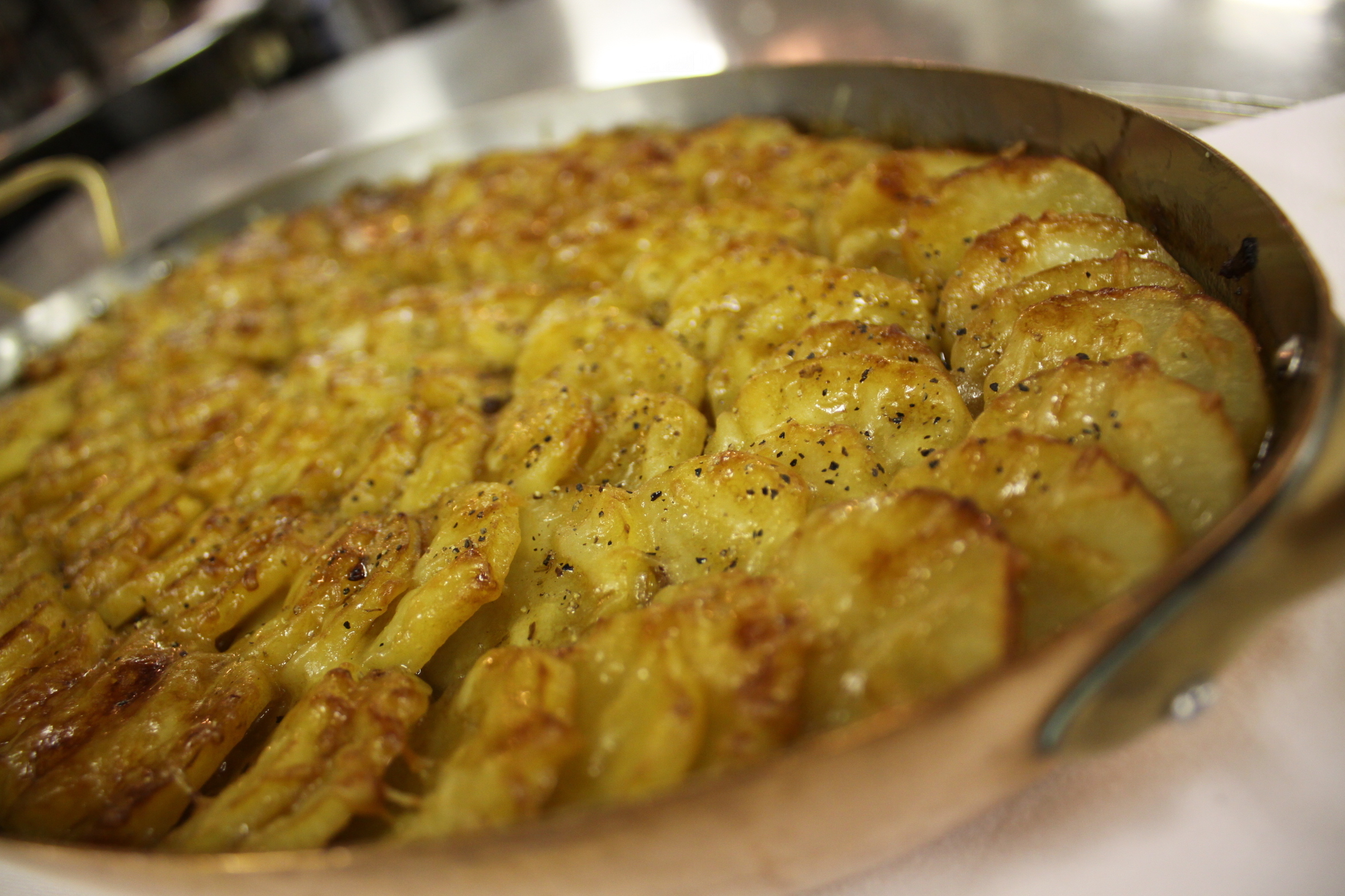 プロのレシピ 中宇祢満也さん 牛肉とポテトのグラタン 東京ガス ウチコト