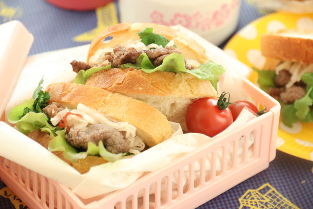 レシピ】ベトナムの味!「バインミー風サンドイッチ」