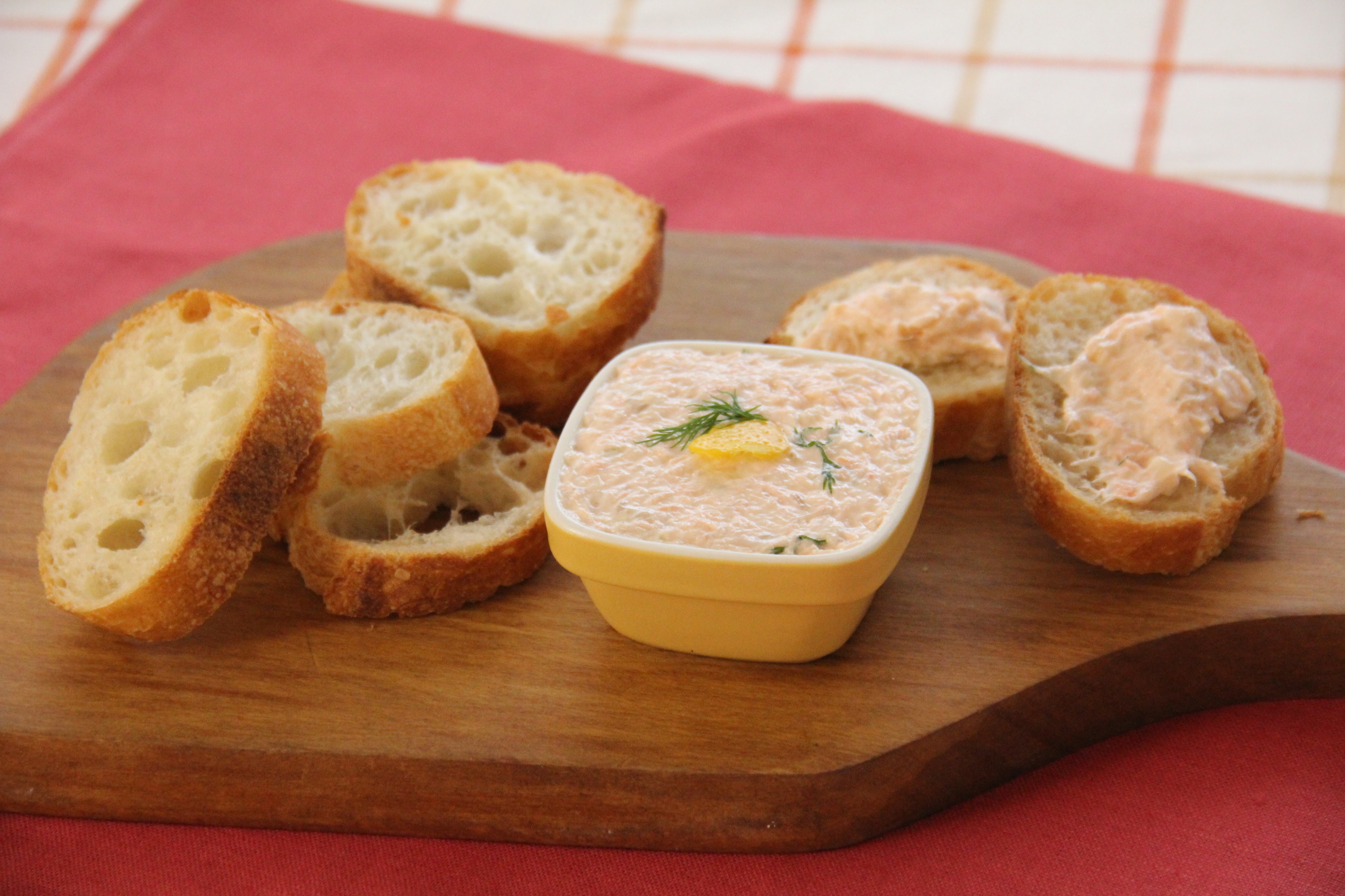 レモンディルサーモンのヨーグルトソース焼き レシピ