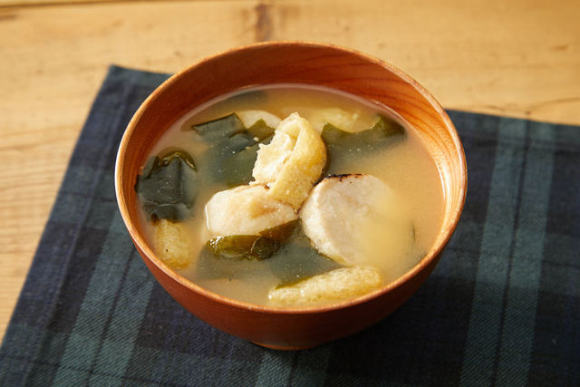 レシピ グリルでひと手間 里芋とワカメの味噌汁 東京ガス ウチコト