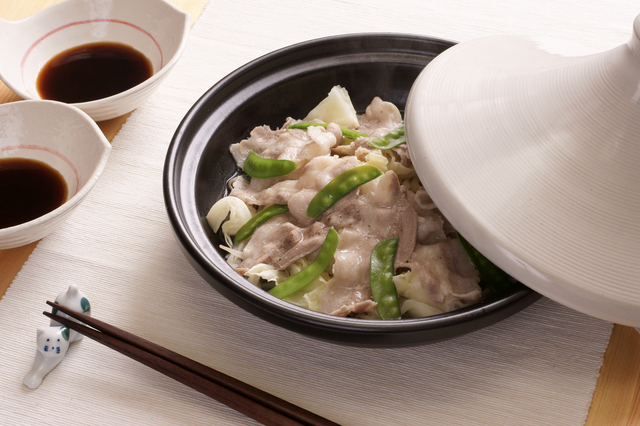 豚肉の蒸し焼き