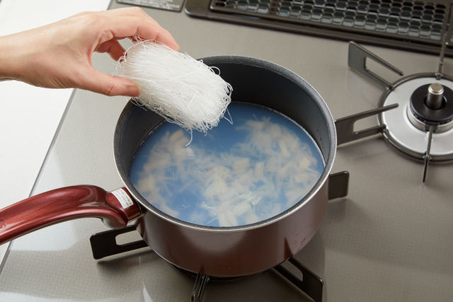 春雨を入れる