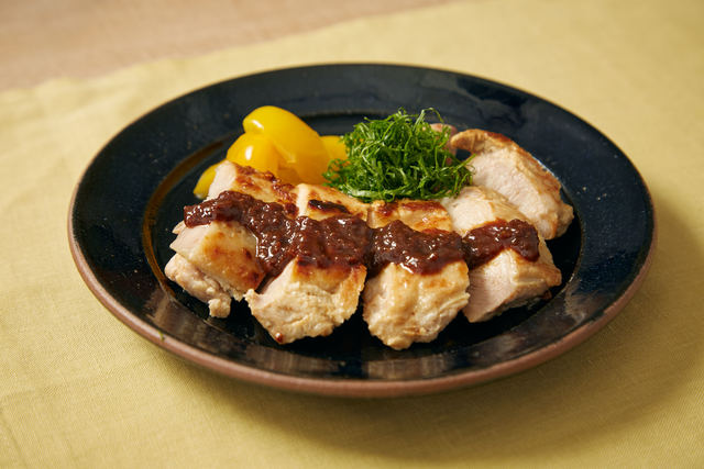 ヨーグルト鶏の万能味噌のせ