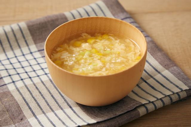 トウモロコシとふんわり卵の中華スープ