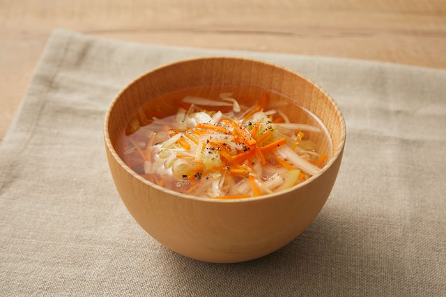 せん切り野菜のお吸い物
