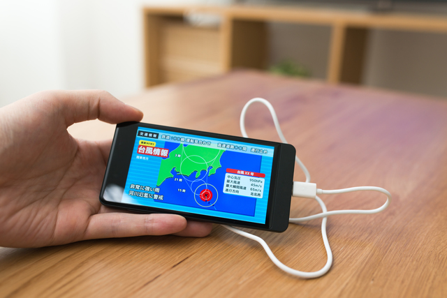 スマートフォンでテレビを見る