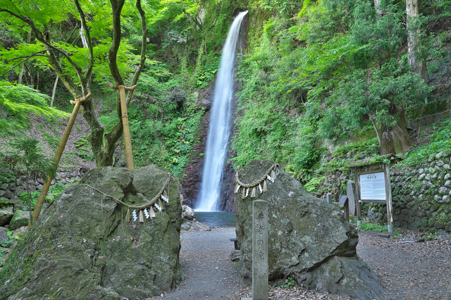 養老の滝(岐阜県養老郡養老町高林)