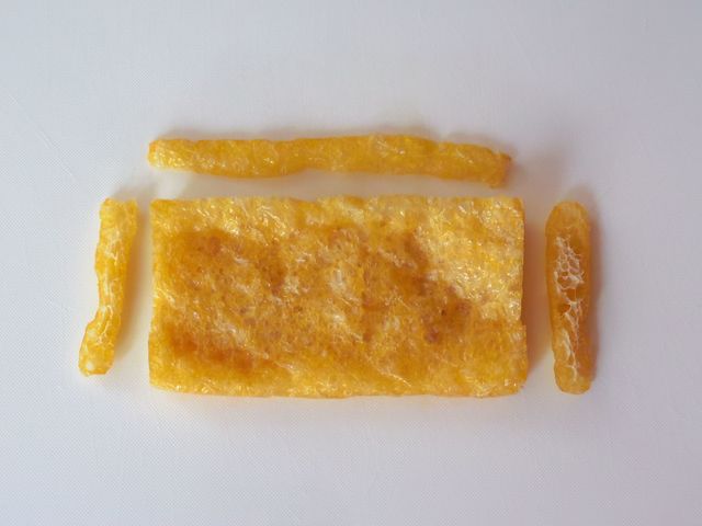 油揚げは三辺を切る