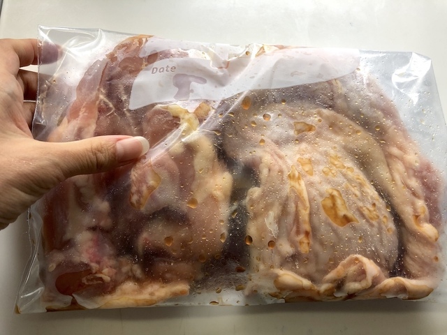 お肉に下味をつけてから冷凍する