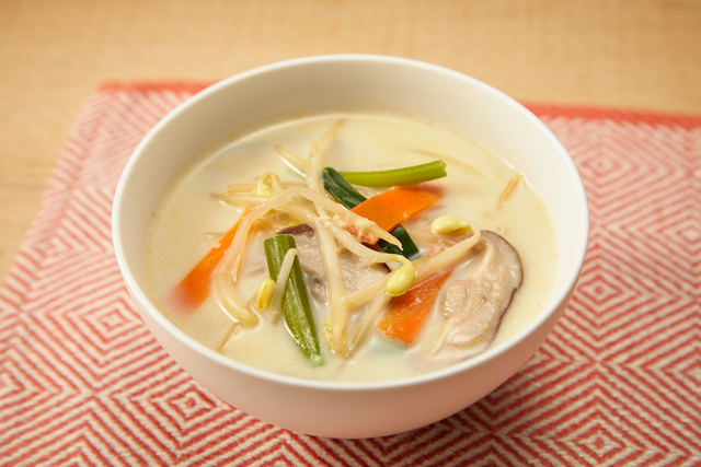 豆もやしの豆乳スープ