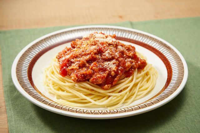 チキンミートソースのスパゲティ