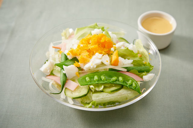 グリーン野菜のミモザ風サラダ