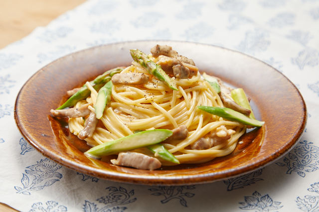 塩豚のカルボナーラ風パスタ