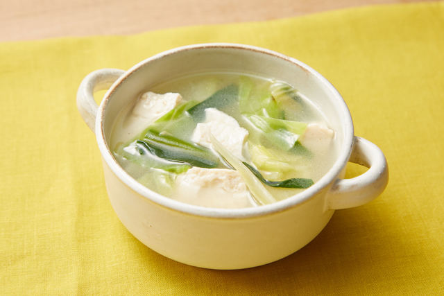 春キャベツと豆腐の中華スープ