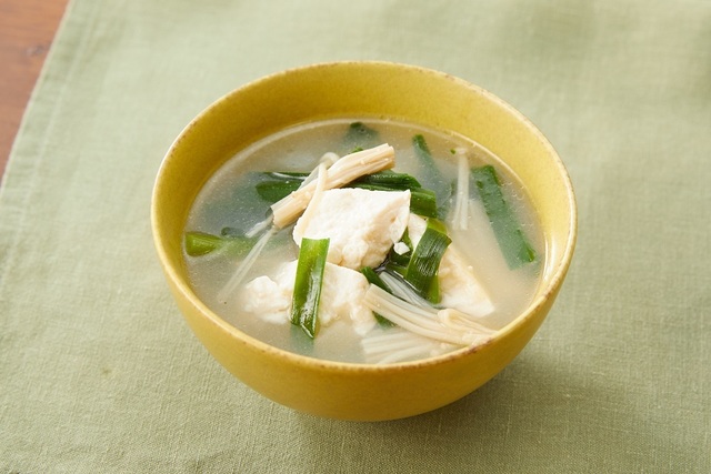 豆腐とニラのスープ