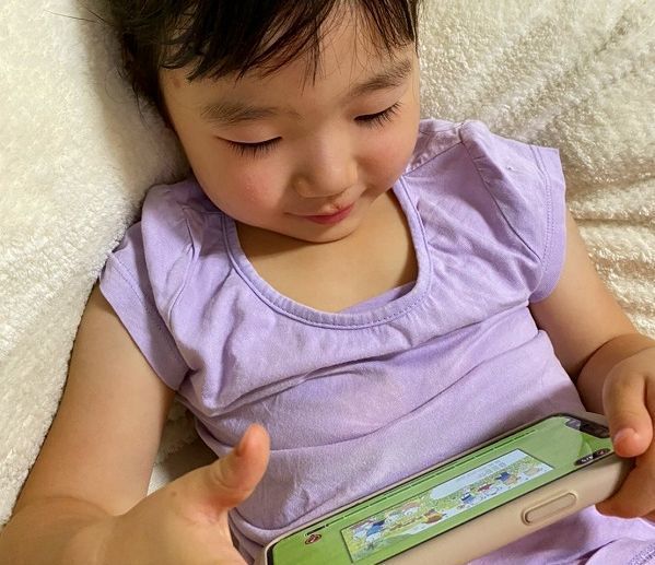 みいみを体験するこころちゃん