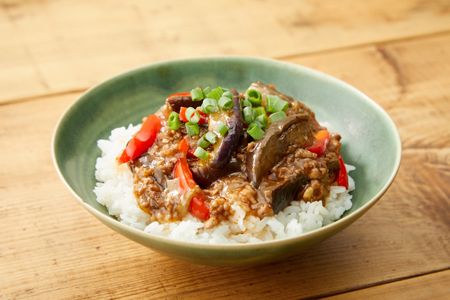 マーボーナス丼