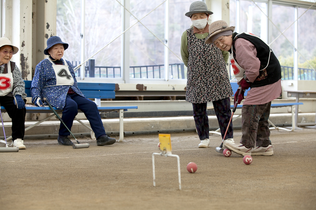 親が趣味を楽しむ様子