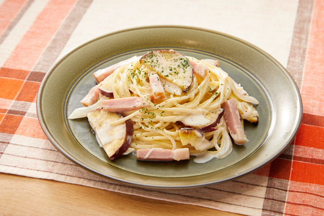 さつまいもとベーコンのパスタ