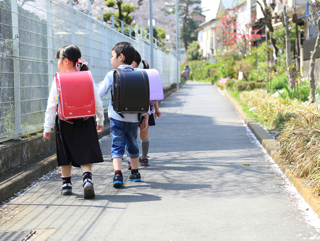 登下校中の子ども