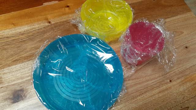 プラスチック製の食器