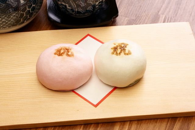 紅白まんじゅう