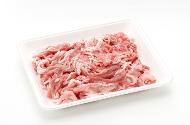 プラスチックトレーに入ったお肉