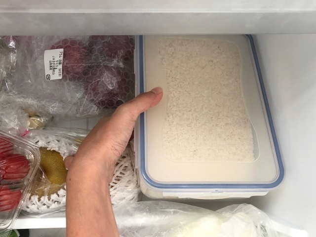 冷蔵庫で米を保存する