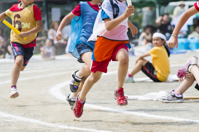 運動会のリレー競技