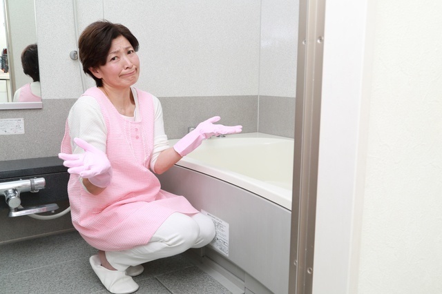 お風呂のピンク汚れの原因・落とし方・予防法